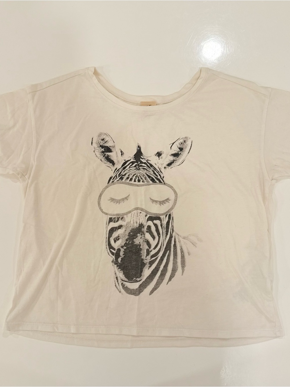 Hollister Cream Zebra Graphic Short Sleeve Tee